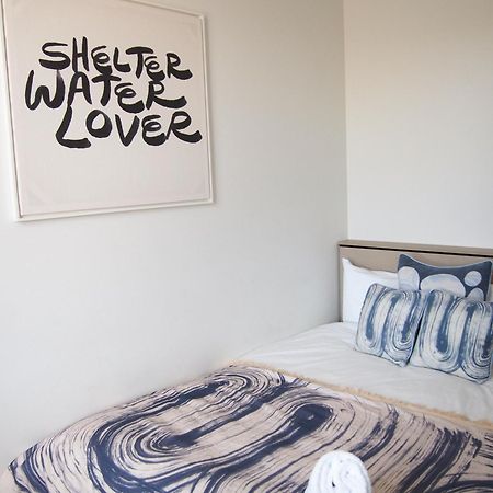 Barrys Beach Road Hotel ซิดนีย์ ภายนอก รูปภาพ