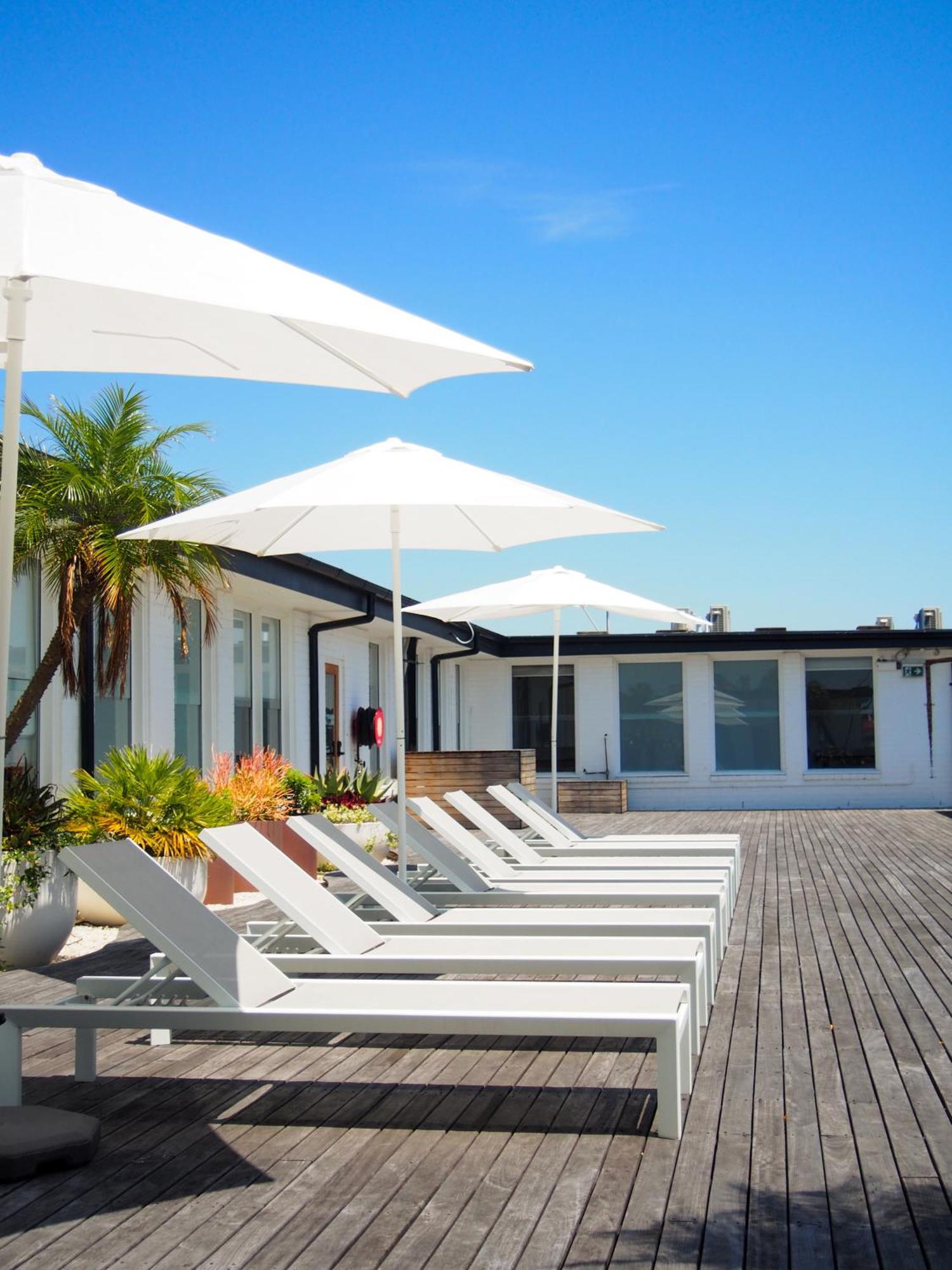 Barrys Beach Road Hotel ซิดนีย์ ภายนอก รูปภาพ