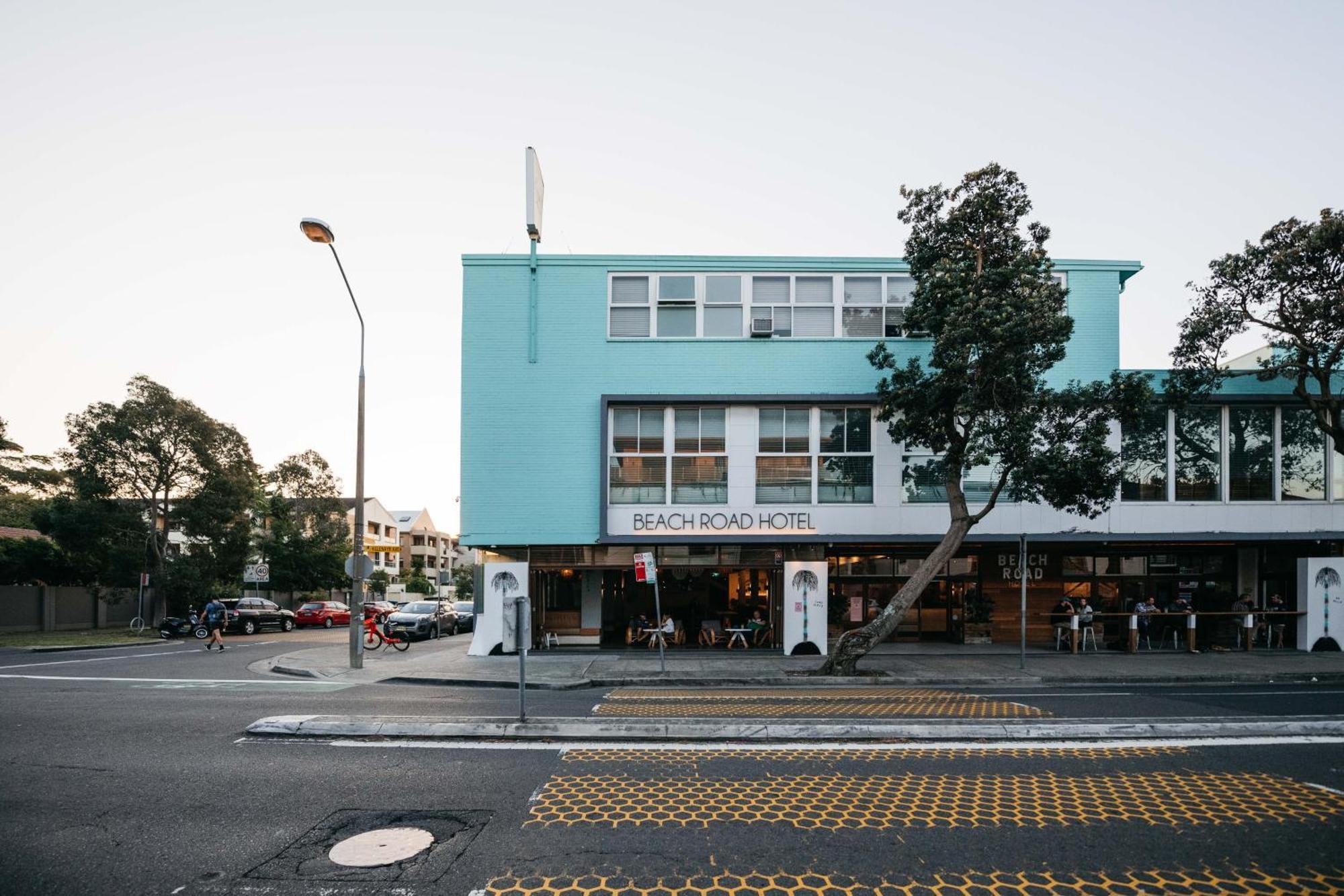 Barrys Beach Road Hotel ซิดนีย์ ภายนอก รูปภาพ
